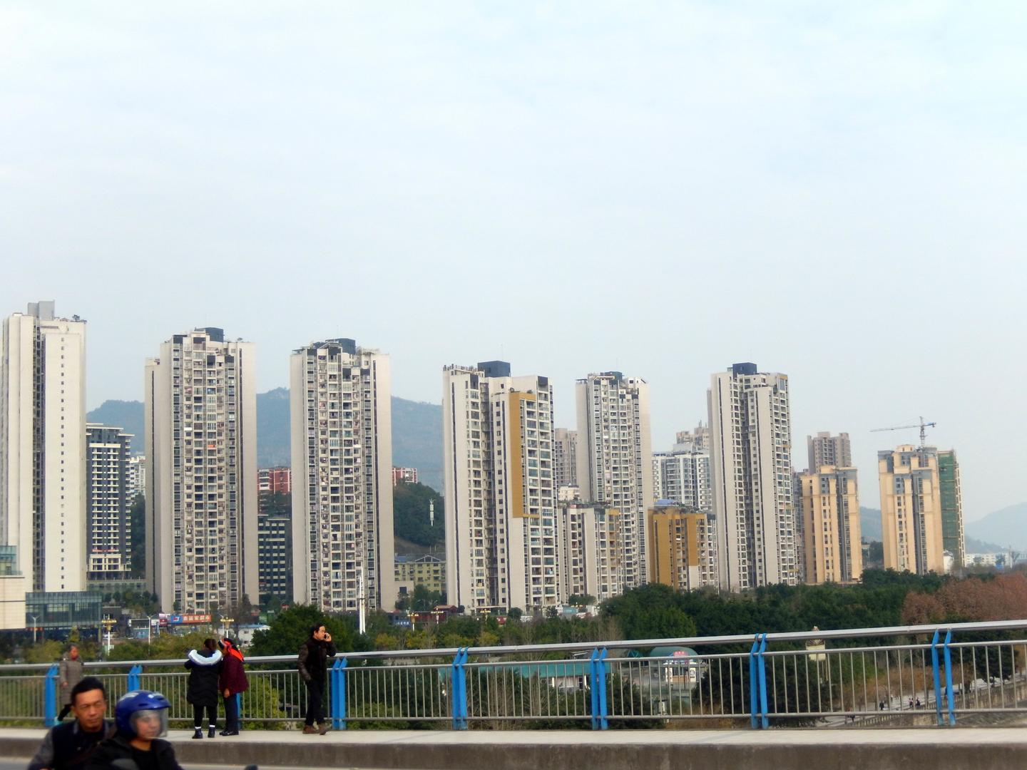 商品房预售制度改革_刚贷款的房子可以卖吗_信阳现房销售政策