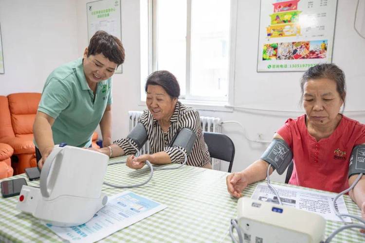 北屯市物业考核显成效：振北物业成立助老服务中心，打造温馨养老新标杆