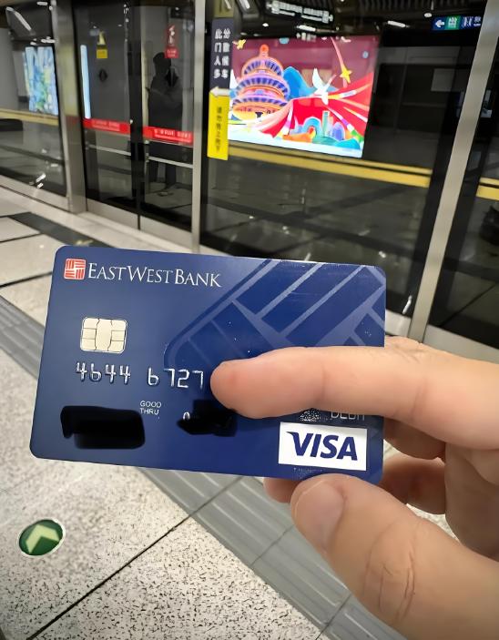 国外透支卡在国内能刷出来吗_透支信用卡 逃到国外_欠信用卡偷渡国外