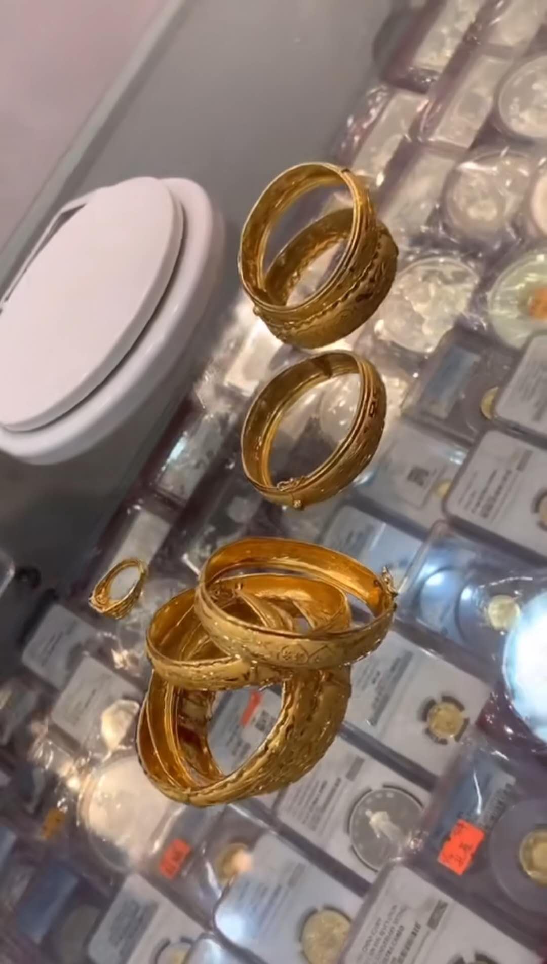 熊猫金币投资_广州金银币交易市场在什么位置_嫁妆黄金变现