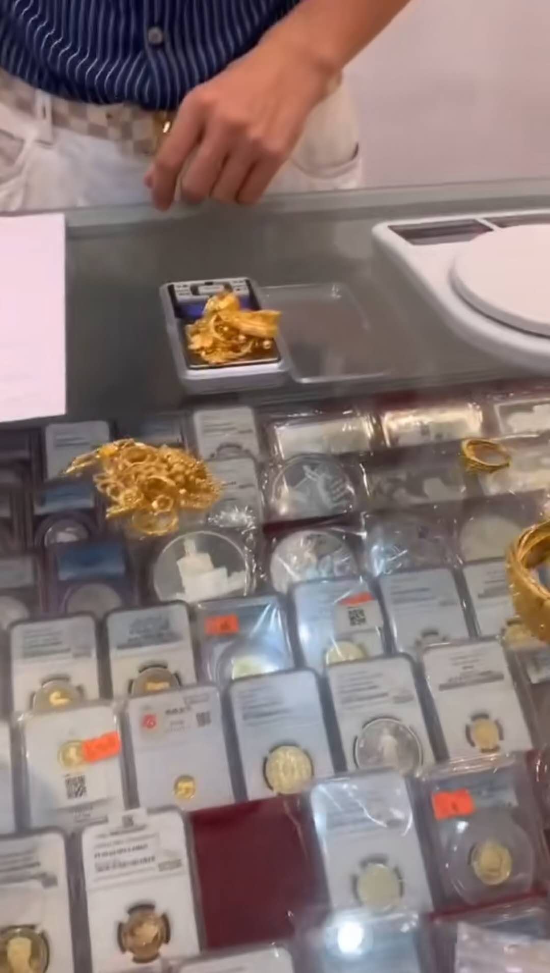 嫁妆黄金变现_广州金银币交易市场在什么位置_熊猫金币投资